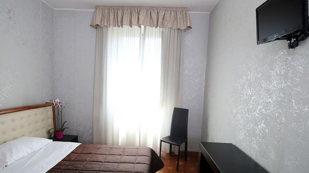 Hotell Roma Room Hotel Rom
