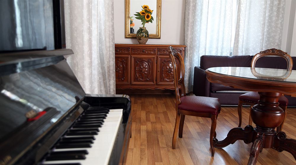 Roma Room Hotel Hotell 3*