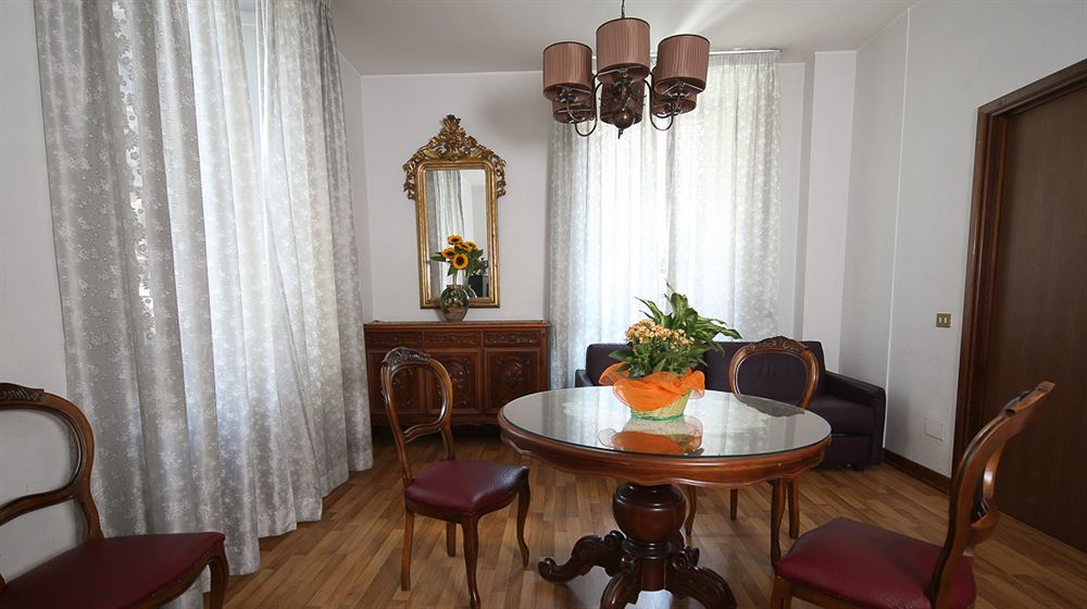 Roma Room Hotel Hotell